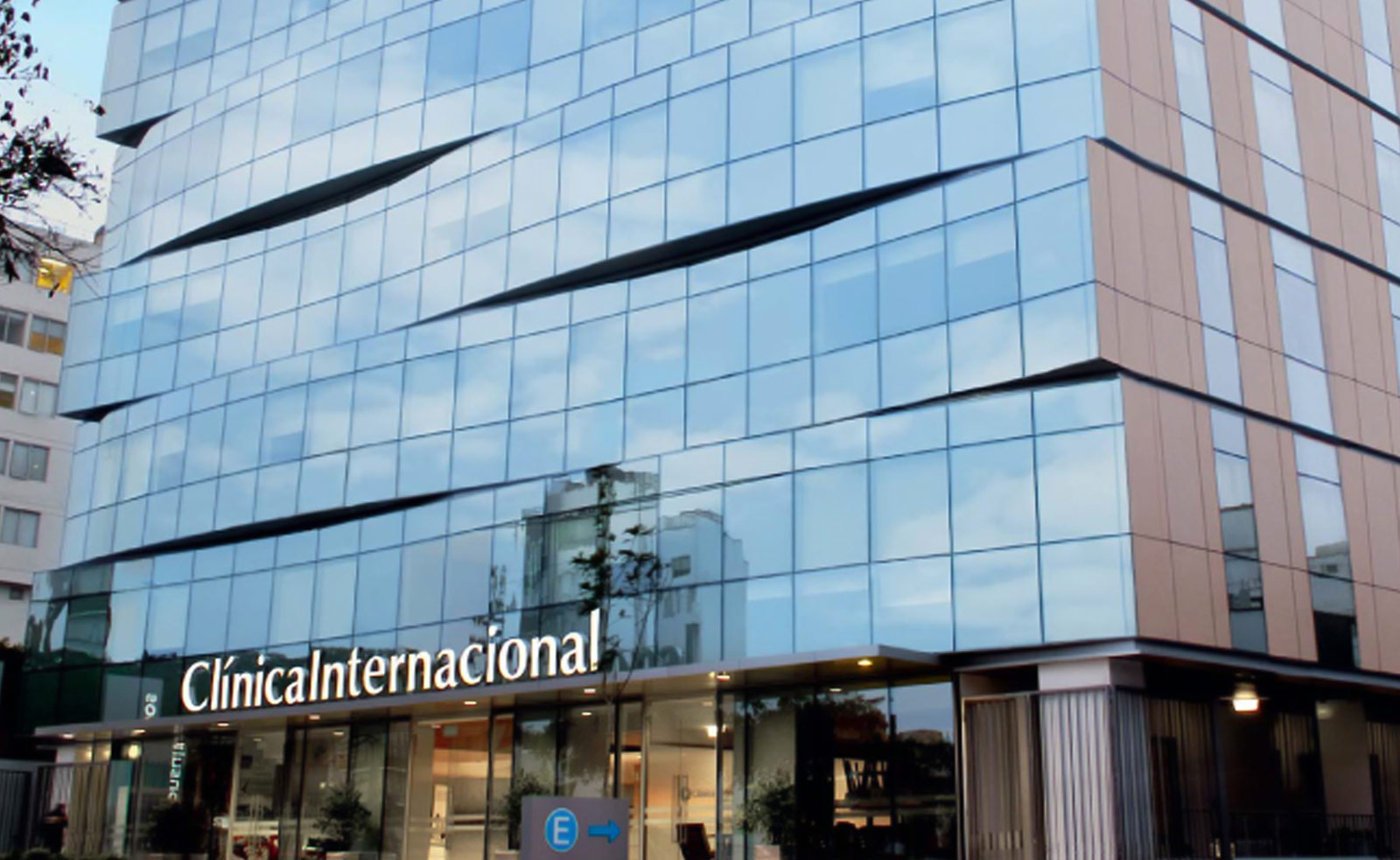 Clinica Internacional reconocida como institucion privada salud amiga